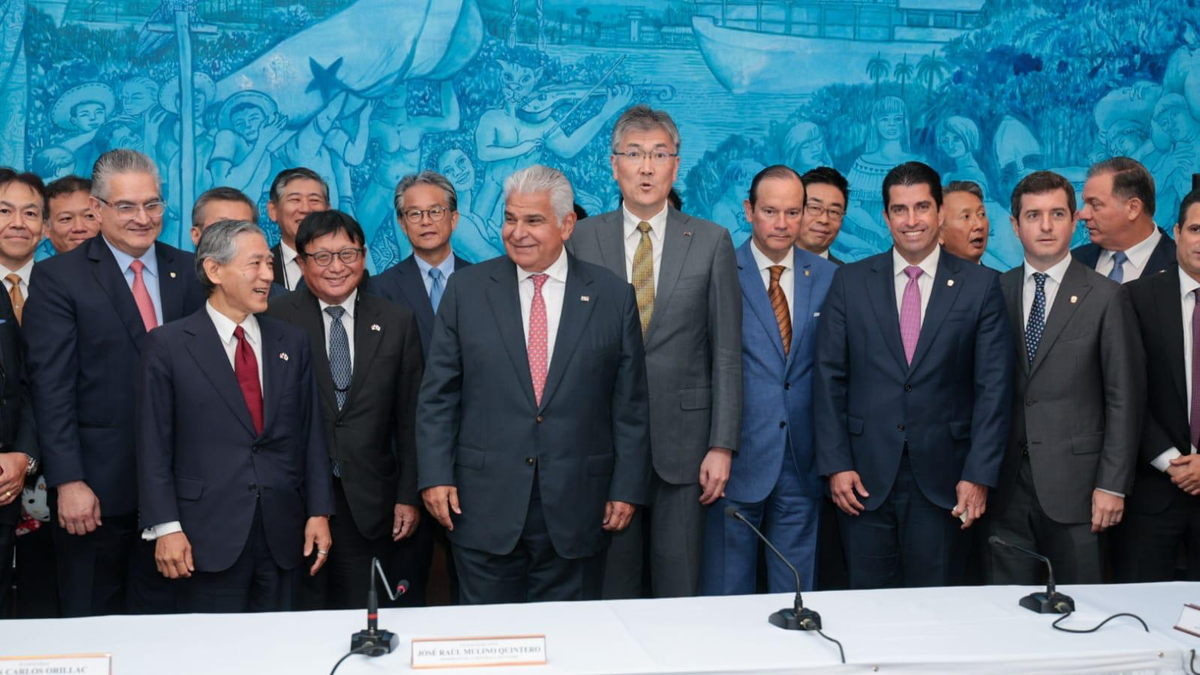 Mulino recibe a empresarios de Japón interesados Mulino recibe a empresarios de Japón interesados