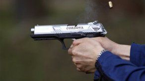 Colombia presenta su primera pistola