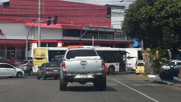 ATTT aplaza implementación de fotomultas en la capital