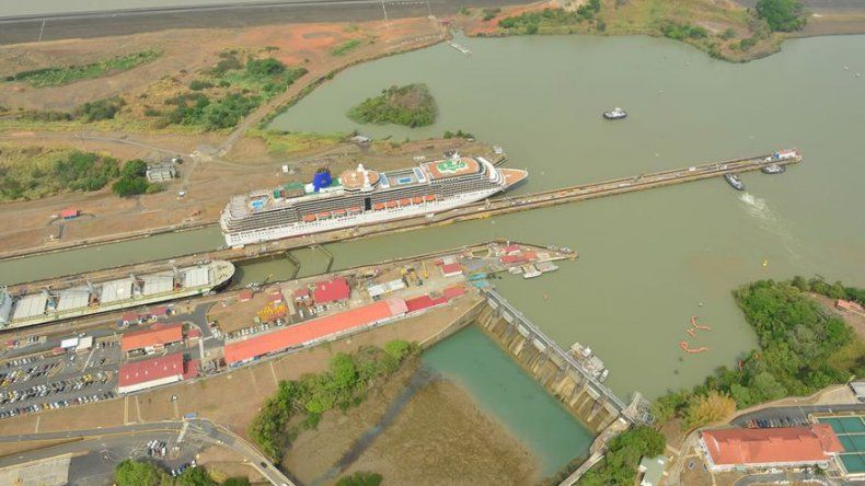 Canal de Panamá cumple 102 años en pleno funcionamiento de su ampliación