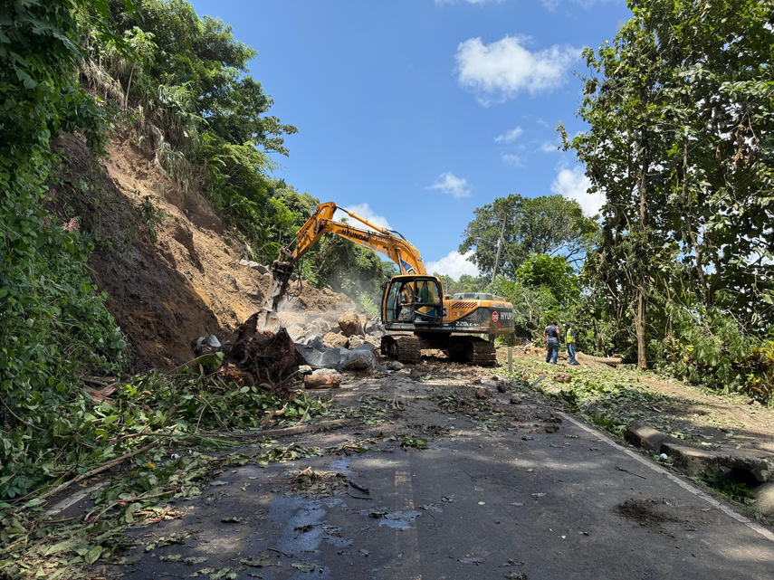 IDAAN repara tuberías en Santa Librada