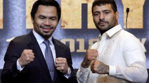 Pacquiao aclara que no ha roto del todo con Roach