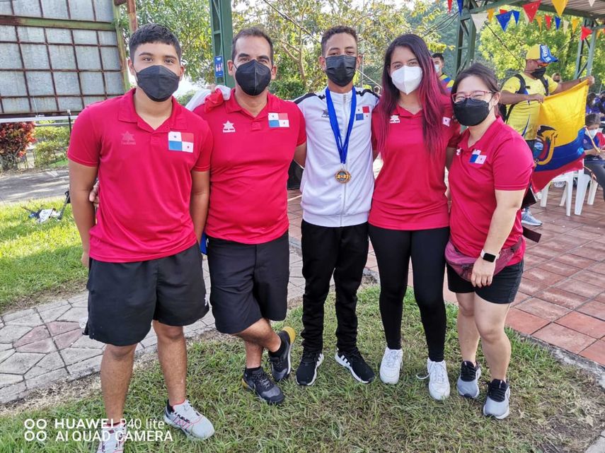 Históricas medallas para el tiro con arco panameño