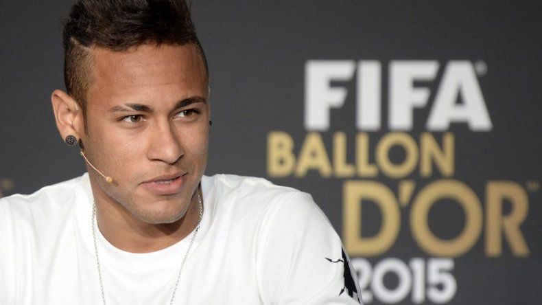 Neymar, citado ante tribunal por su fichaje en el Barcelona
