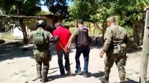 Ordenan detención de un hombre acusado de abusar sexualmente de sus cuatro hijas