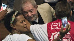 Palacio de Versalles prohíbe selfie sticks