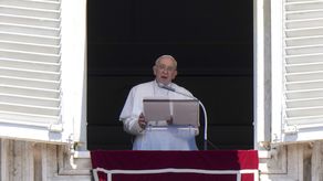 Papa Francisco, líder de la Iglesia católica. Papa Francisco, líder de la Iglesia católica.