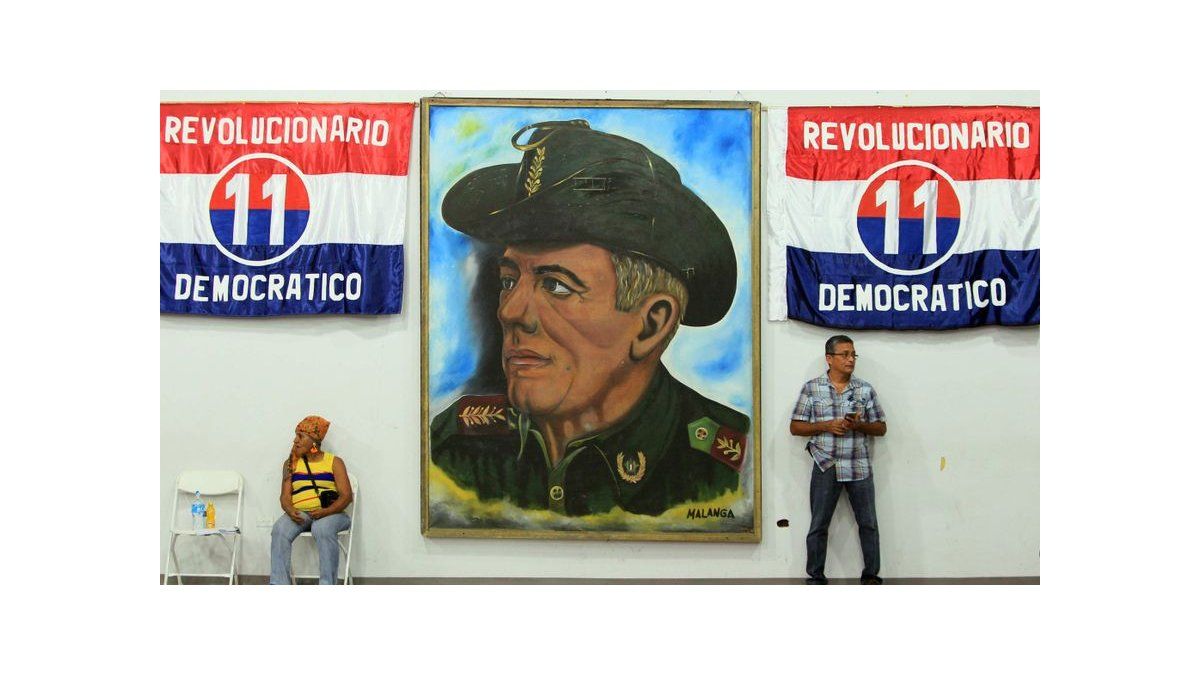 Crisis de liderazgo marca el 37 aniversario del PRD