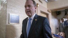 Republicanos atacan a demócrata tras reporte sobre Rusia