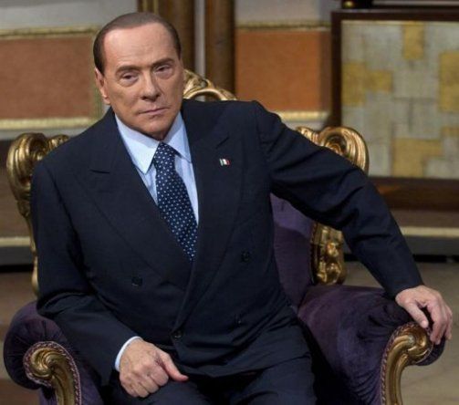 Jueces rechazan posponer juicio a Berlusconi por campaña electoral