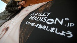 Dimite el fundador y consejero delegado de Ashley Madison por robo de datos