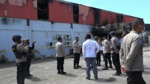 Una veintena de muertos tras reyerta e incendio en una discoteca de Indonesia