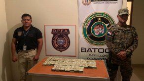 Aduanas retiene a 3 personas con B/. 164 mil en efectivo tras diferentes operativos fronterizos