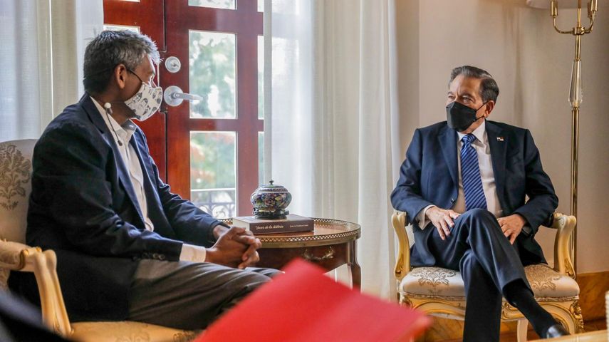 Reunión entre el presidente de la República