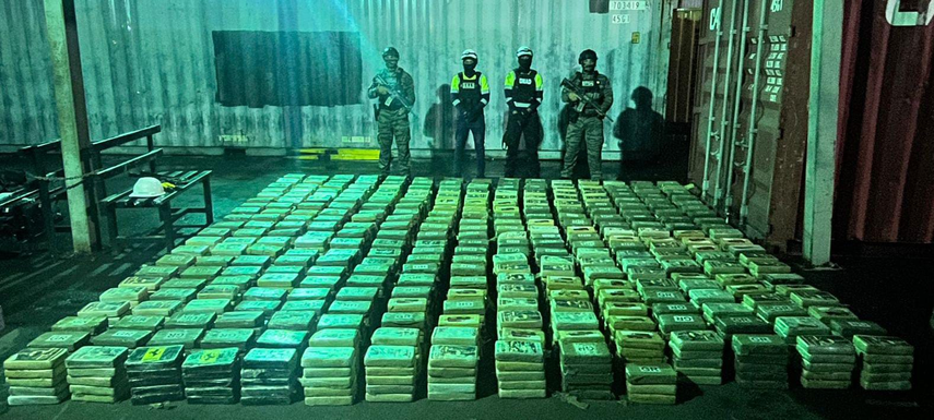 Policía Nacional desmantela&nbsp; cargamento de droga en el Pacífico