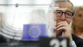 Juncker: Un Brexit “duro” requerirá una frontera en Irlanda