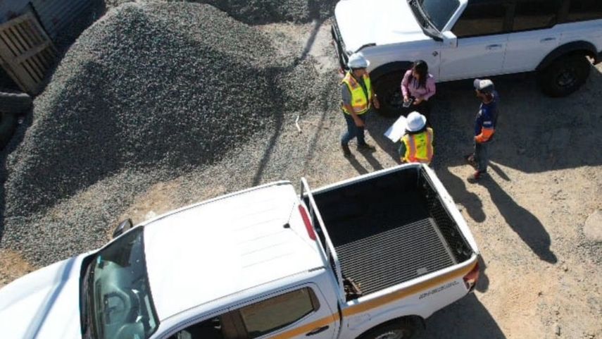Personal de MiAmbiente suspende obras por falta de permisos ambientales.