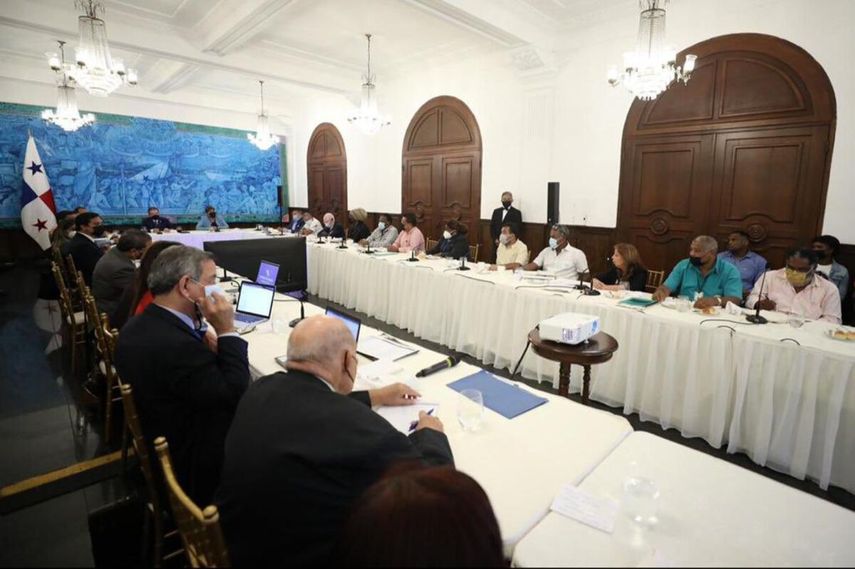 Reunión entre el presidente Cortizo y miembros del CUCO.