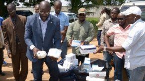 Los países africanos y la OMS intentan frenar la epidemia de ébola