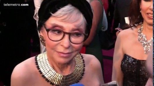 Rita Moreno apuesta por el vestido con el que ganó el Óscar en 1962