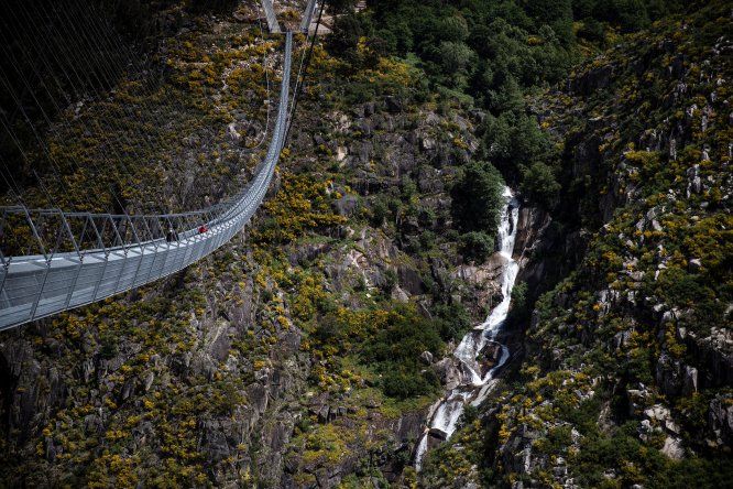 El puente fue nombrado 516 Arouca en alusión a su longitud récord.