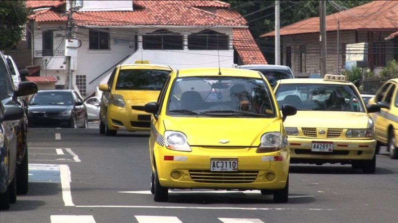 ATTT mantiene circulación de taxis por el último dígito de su placa hasta el 15 de enero de 2021