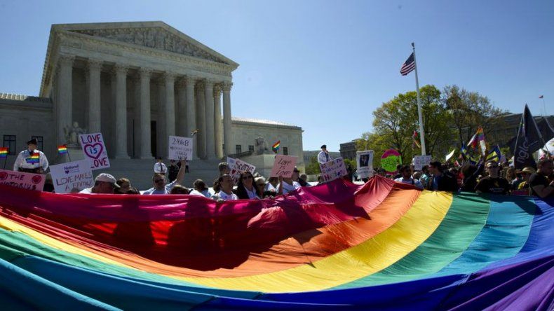 EEUU: Fallo contra bodas gay podría causar caos legal