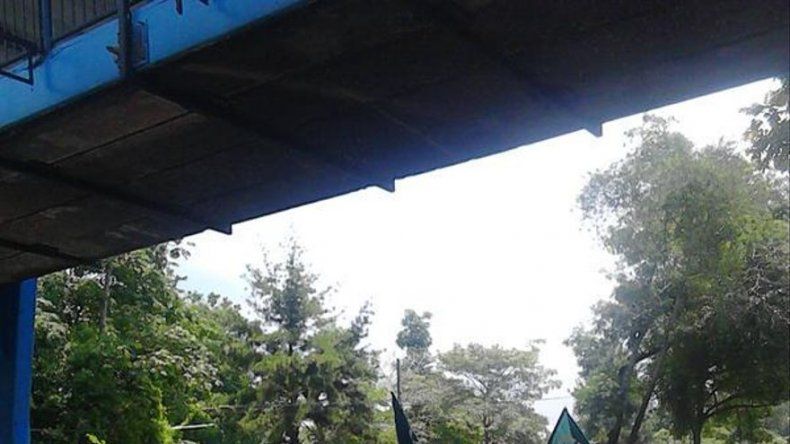 Estudiantes de agronomía protestan frente a la Universidad de Panamá