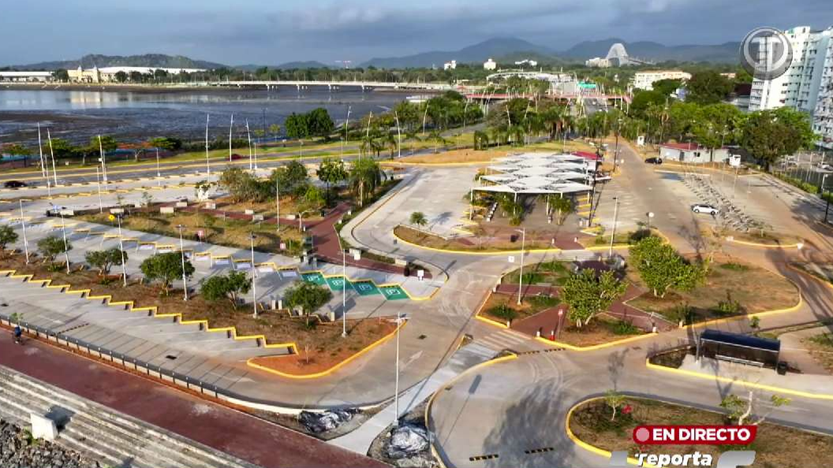 Cinta Costera 3: 2 horas gratis de estacionamientos y luego pago