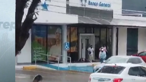 Robo al Banco General en Parque Lefevre: Cámaras captaron salida de los asaltantes