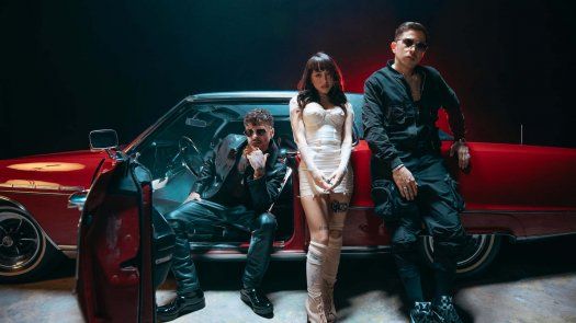 Pedro Capó junto a Nicki Nicole y De La Ghetto.