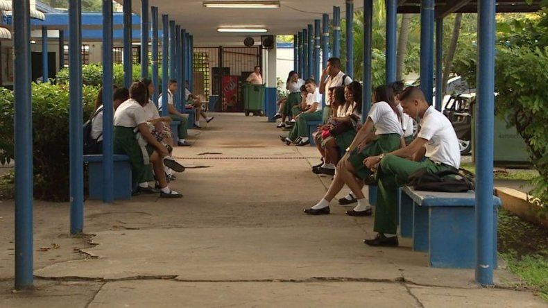 Reinician las clases en todo el país, recomiendan tomar medidas sanitarias