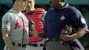 Dodgers refuerzan su pitcheo con el veterano Maddux
