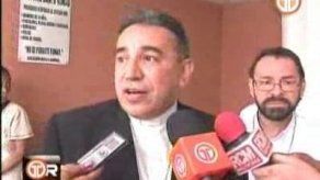 Monseñor visita a heridos bocatoreños y llama al diálogo
