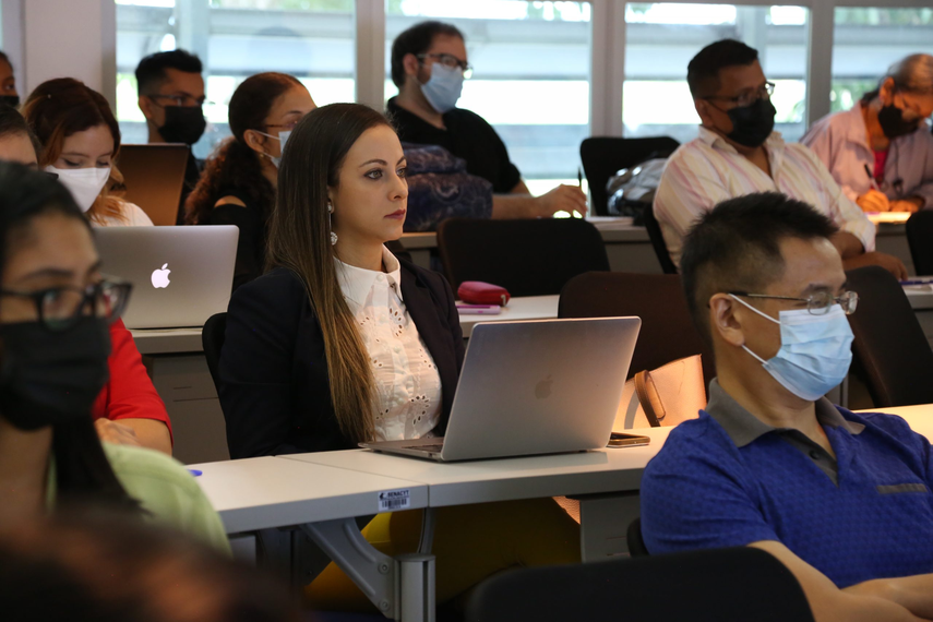 Becas de SENACYT con asignación anual de 60 mil balboas Becas de SENACYT con asignación anual de 60 mil balboas