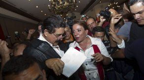 Zelaya: Proclamo que no aceptamos los resultados del Tribunal Supremo Electoral