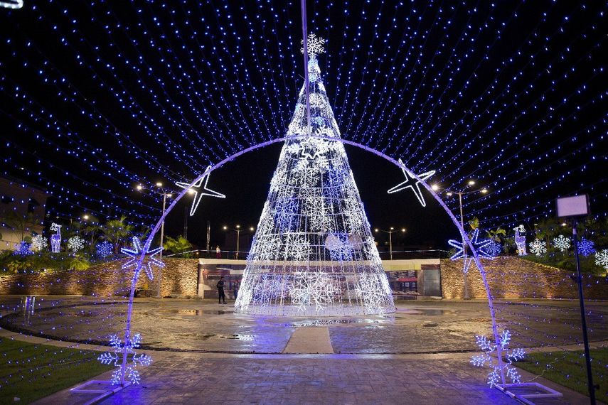 Este año solo habrá alumbrado navideño en diferentes parques.