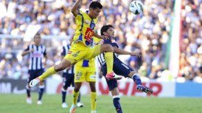 Reyna marca un triple y el Monterrey golea al Chorrillo