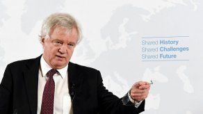 Negociador británico: No habrá Brexit a lo “Mad Max”