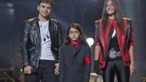 Sobrino de Michael Jackson es designado cotutor de sus hijos