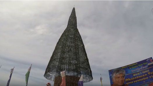 Sri Lanka recibe récord Guinness por árbol de Navidad más alto del mundo