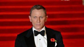 James Bond seguirá conduciendo un Aston Martin