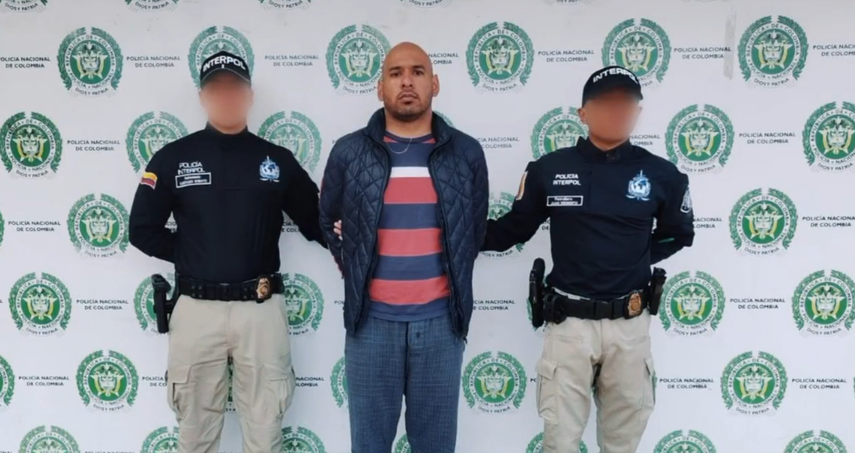 Jaime Vargas aprehenddio por la Policía de Colombia.
