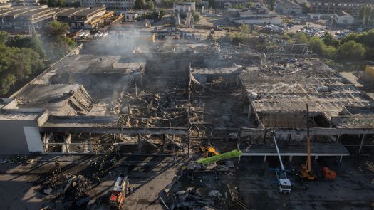 El ataque coincidió con una gran ofensiva rusa por tierra y aire sobre el último baluarte ucraniano en la provincia oriental de Luhansk, la ciudad de Lysychansk.
