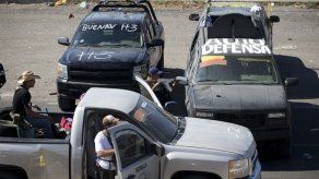 México: federales chocan con autodefensas