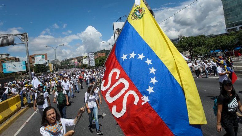 Cancilleres de OEA discutirán dos proyectos de declaración sobre Venezuela