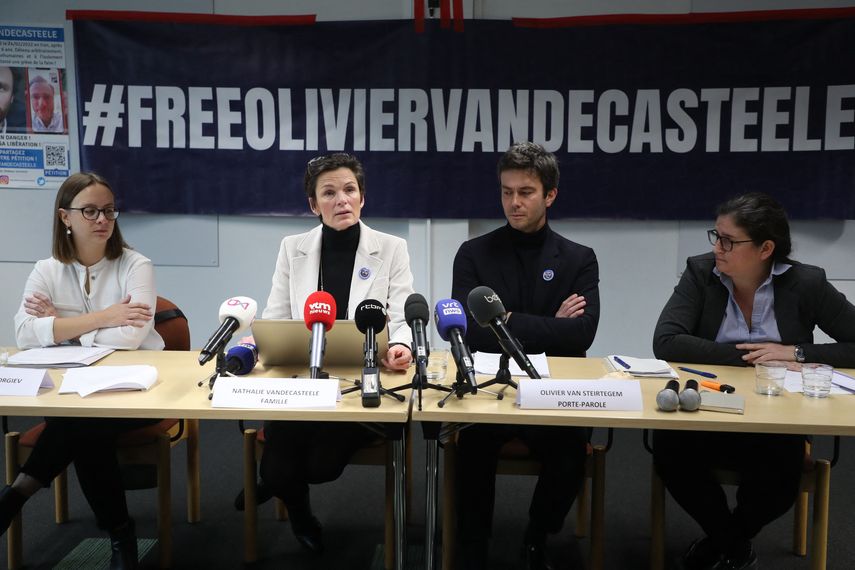 La familia de  Olivier Vandecasteeleestá devastada con la condena que lo liberaría hasta el 2050.