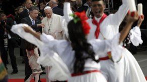 Francisco espera construir puentes con su visita a Colombia