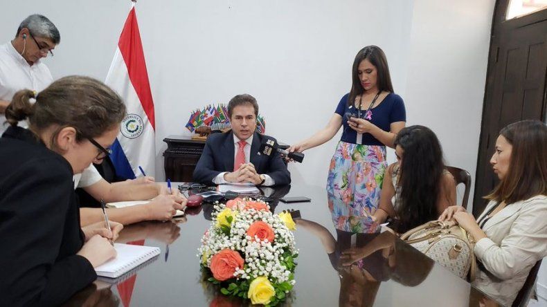 Paraguay revisará concesión de pasaporte diplomático en legislatura anterior