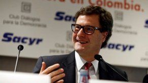 Viaja a EEUU investigado en trama Odebrecht en Colombia